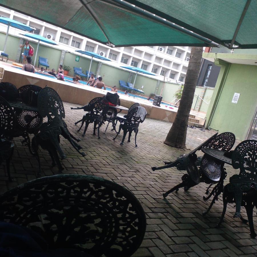 De Rembrandt Hotels And Suites Ikeja Exterior photo
