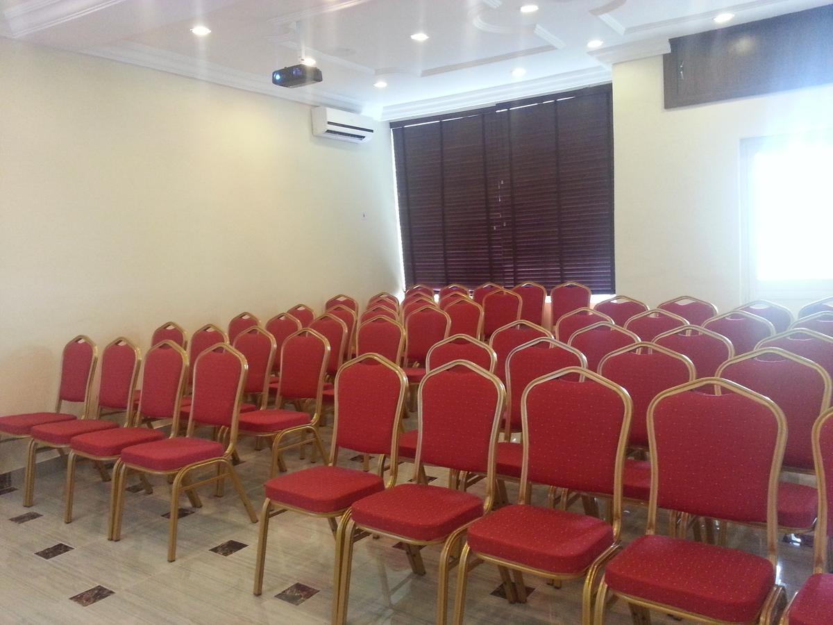 De Rembrandt Hotels And Suites Ikeja Exterior photo