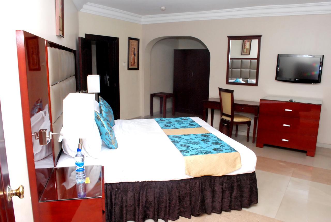 De Rembrandt Hotels And Suites Ikeja Exterior photo