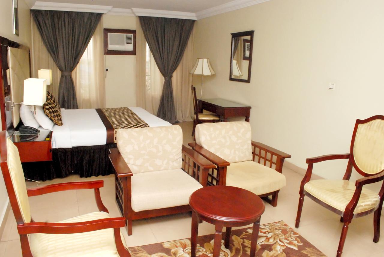De Rembrandt Hotels And Suites Ikeja Exterior photo