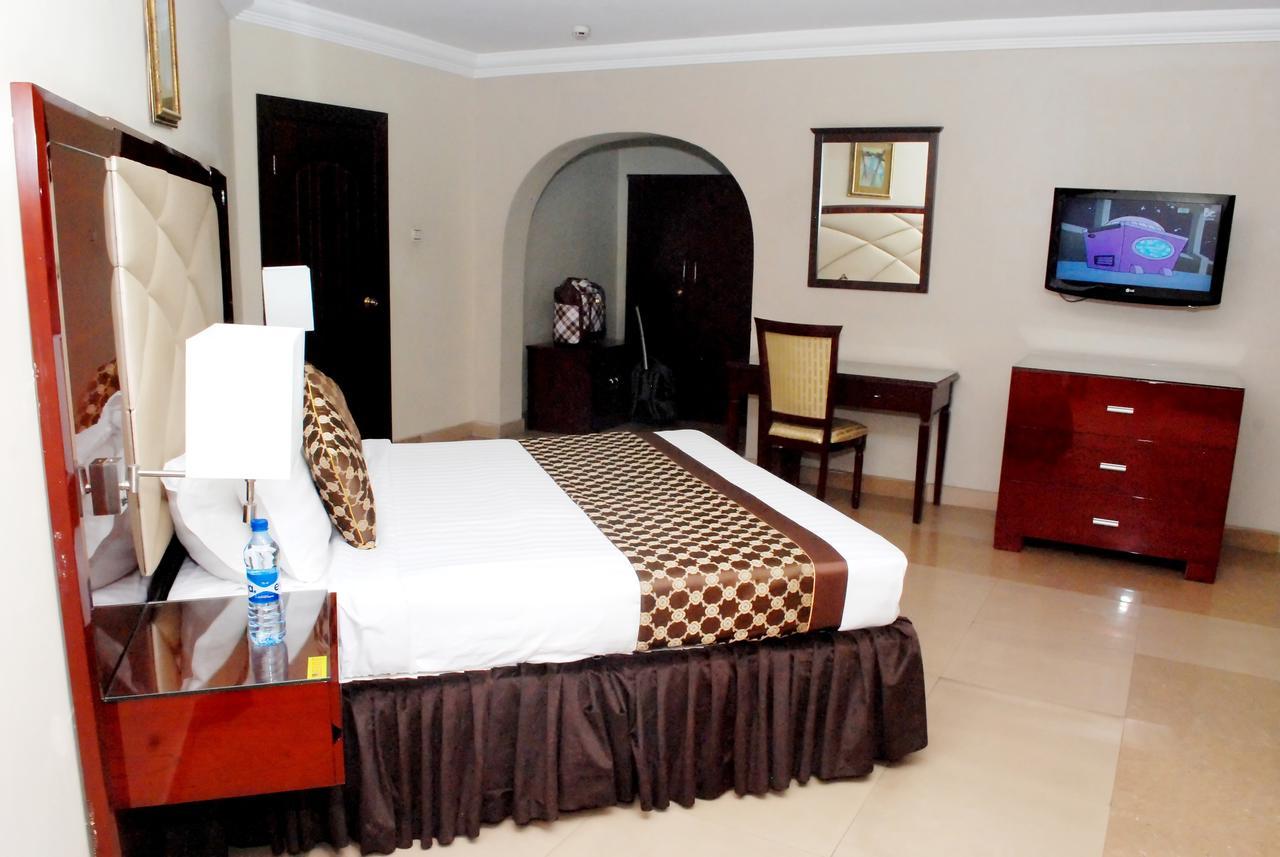 De Rembrandt Hotels And Suites Ikeja Exterior photo