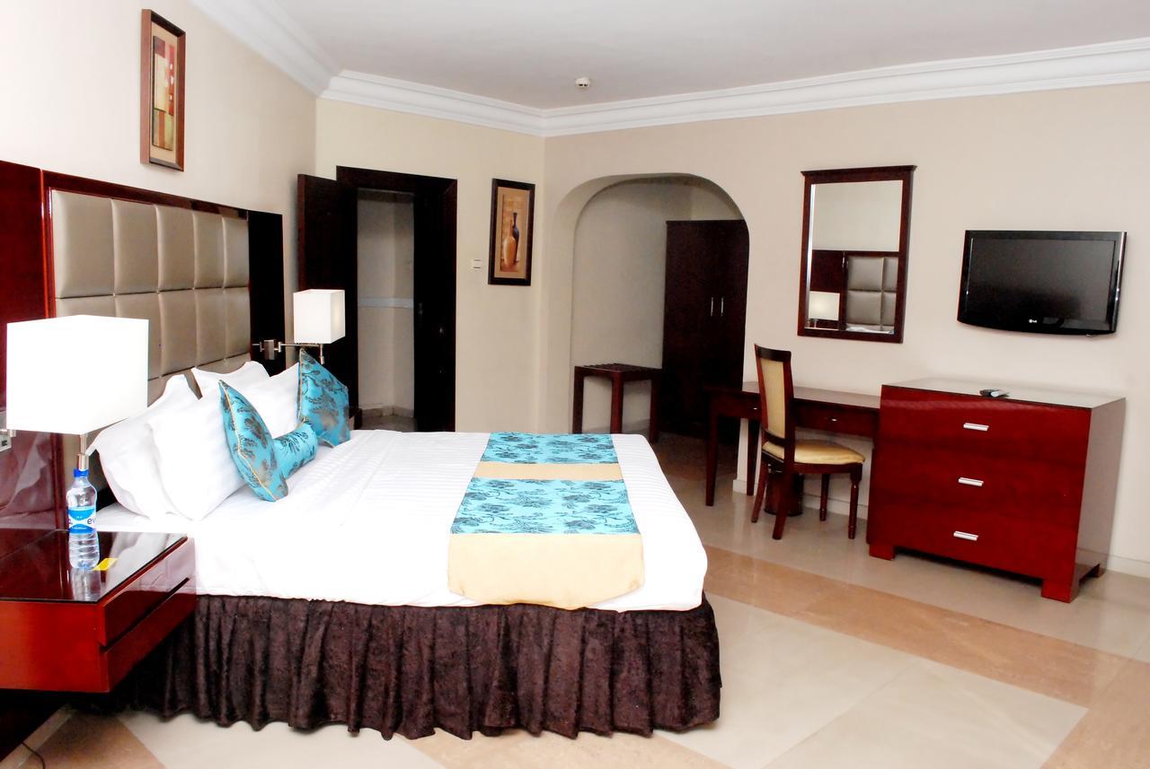 De Rembrandt Hotels And Suites Ikeja Exterior photo