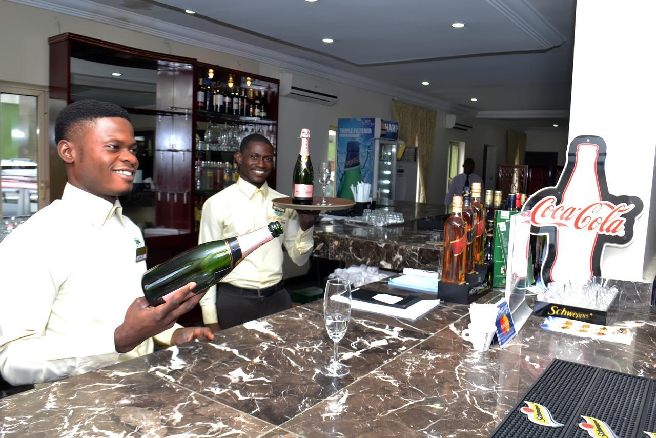 De Rembrandt Hotels And Suites Ikeja Exterior photo