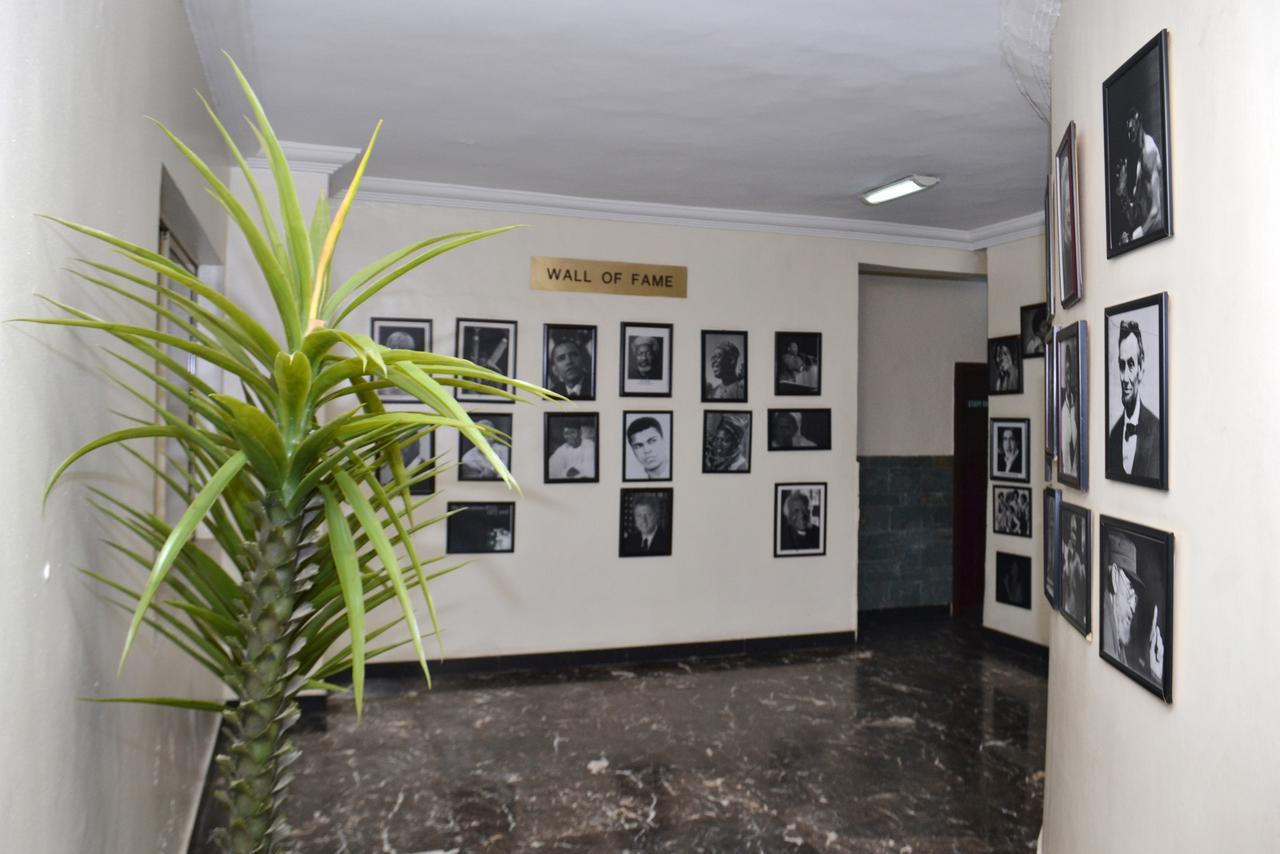 De Rembrandt Hotels And Suites Ikeja Exterior photo