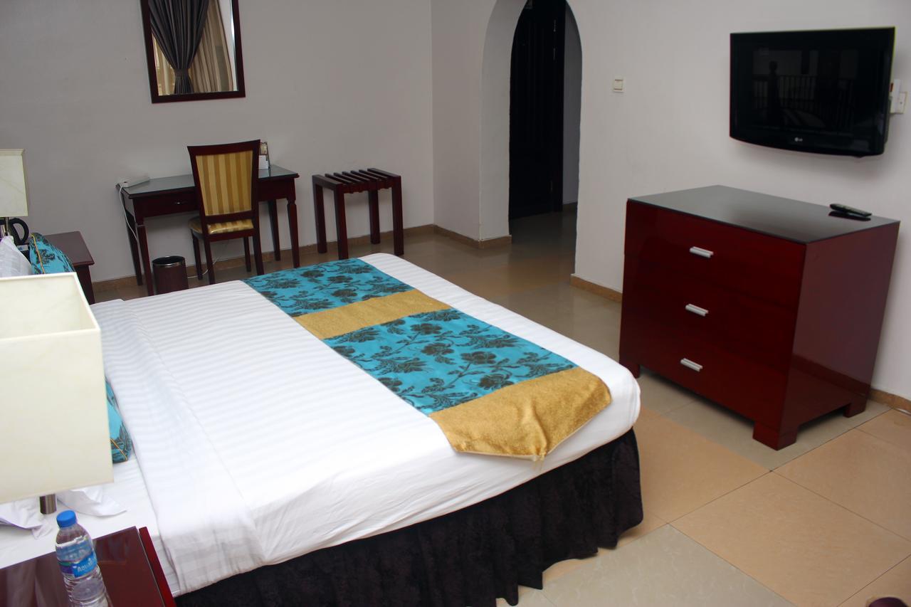 De Rembrandt Hotels And Suites Ikeja Exterior photo